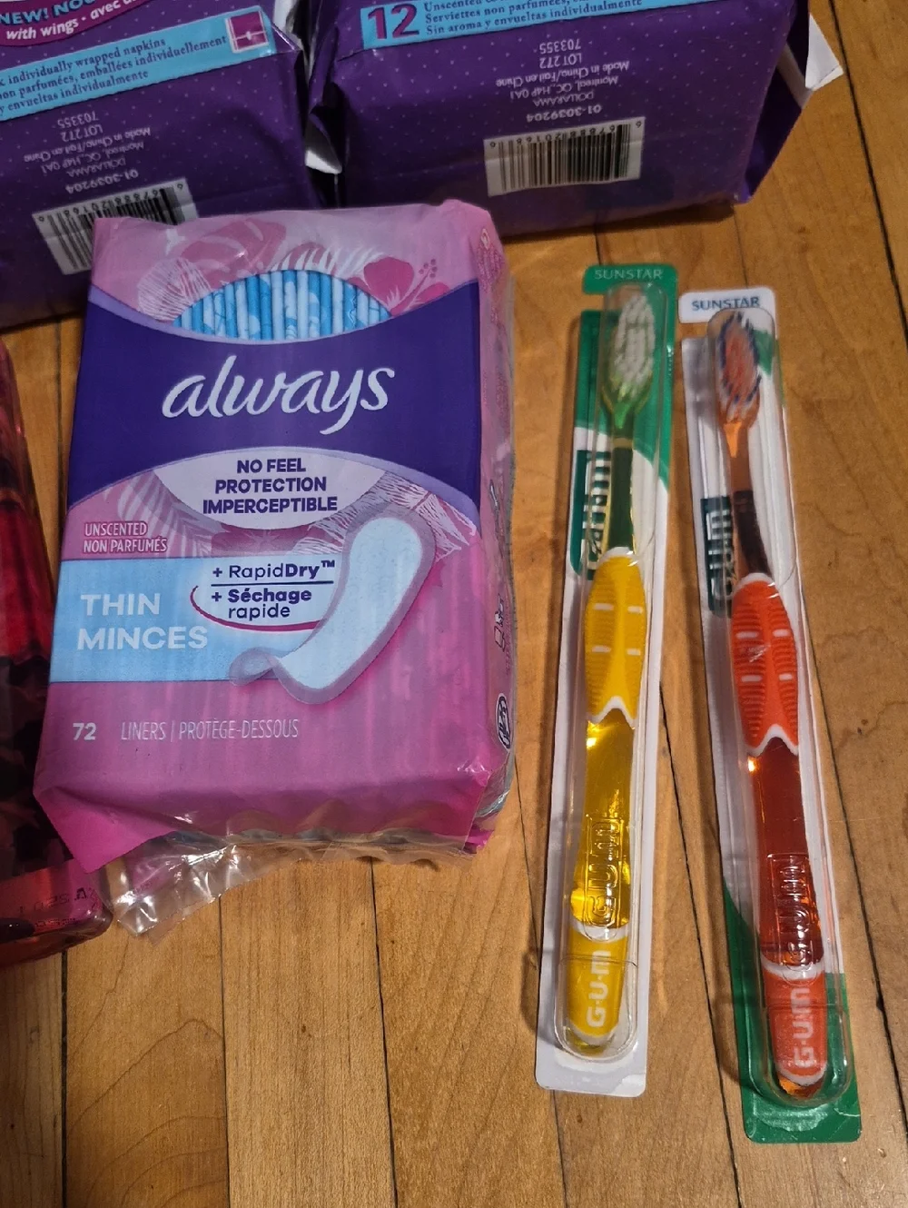 💙 Bundle - Random Hygiene Items - Picture 2 of 2